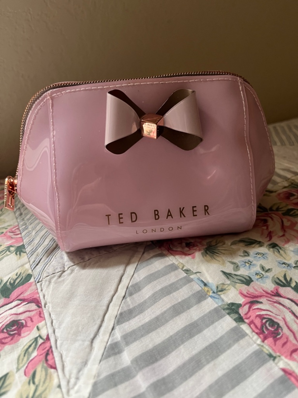 Ted Baker Light Pink Patent Bow Cosmetic Pouch